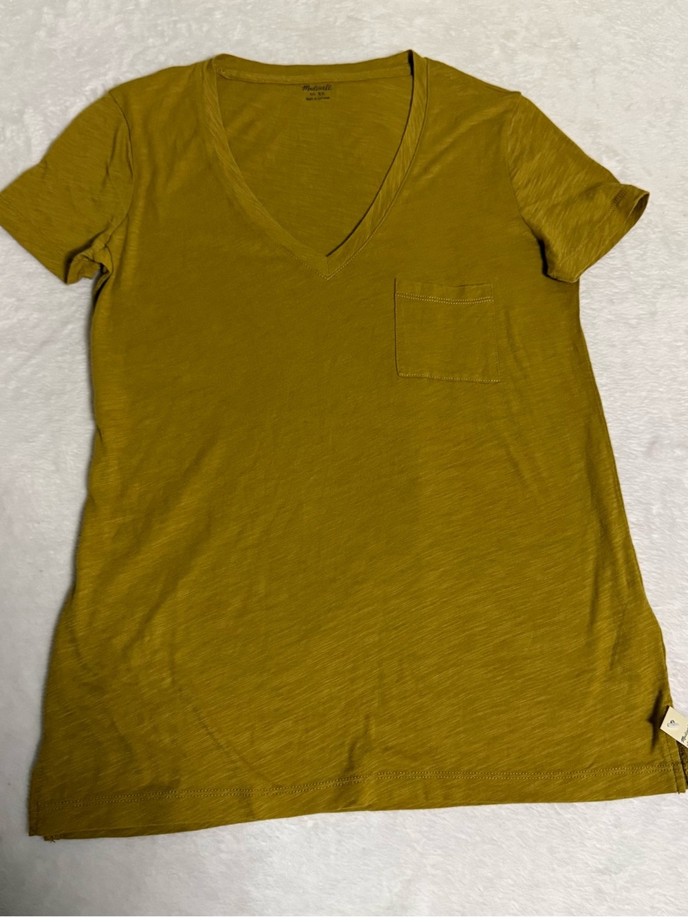 Madewell Women's V-Neck Pocket Tee in Mustard NWT